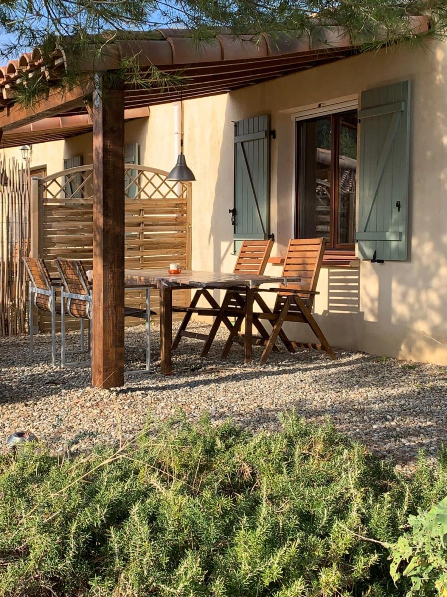 Gites "Entre Les Vignes" Tourreilles ภายนอก รูปภาพ