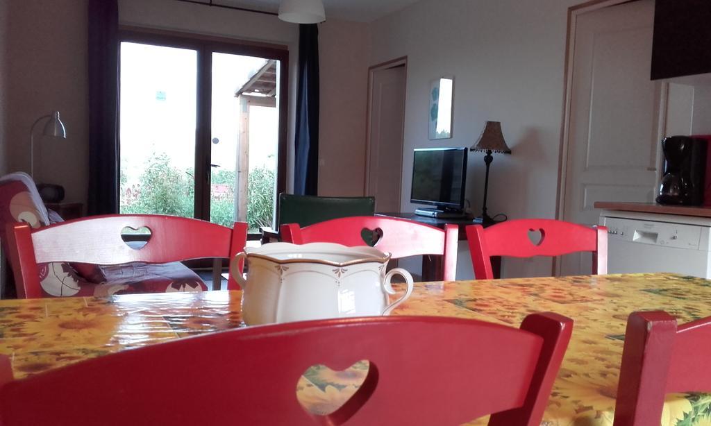 Gites "Entre Les Vignes" Tourreilles ภายนอก รูปภาพ